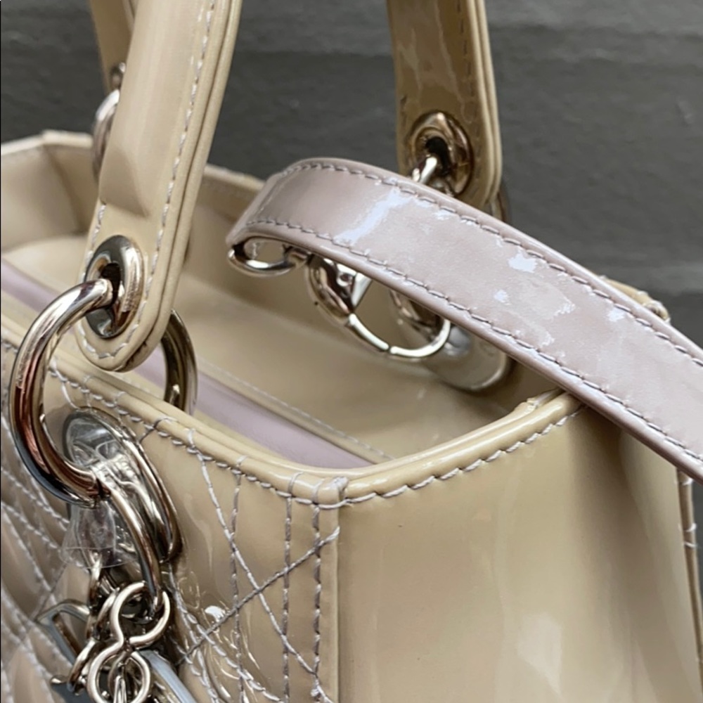 COPY - EXTRA PHOTOS Medium Lady Dior - Picture 13 of 16
